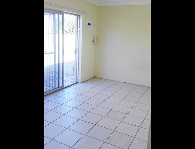 1 BEDROOM APARTMENT RENTED IN NEWTON PARK